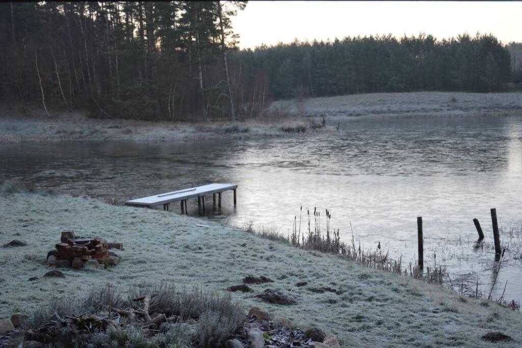 Hut In The Mid. Of Nowhere + Priv Pond+3 Ha Darzkowo Exterior photo